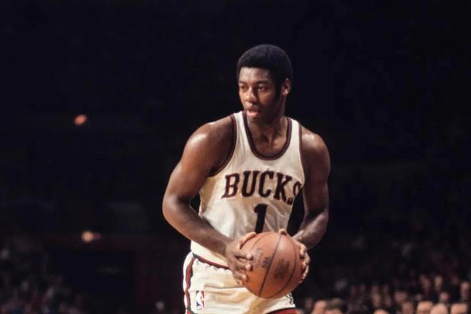 这些球员们 这些球员们