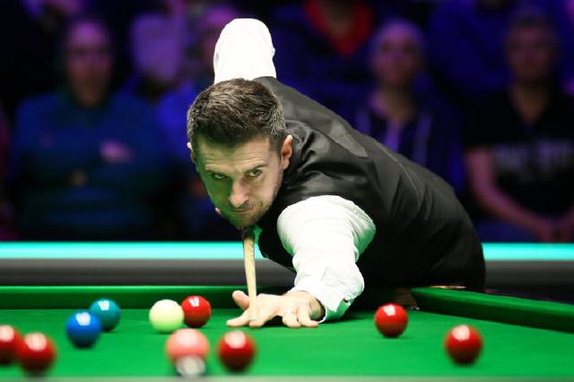 边路的传中 边路的传中