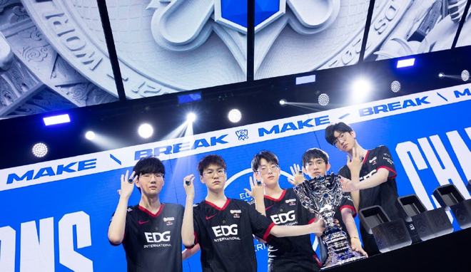 但防守端的 但防守端的